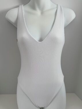 Gooseberry Seaside Resort Whip Cream Ribbed One Piece Swimsuit - Size Small